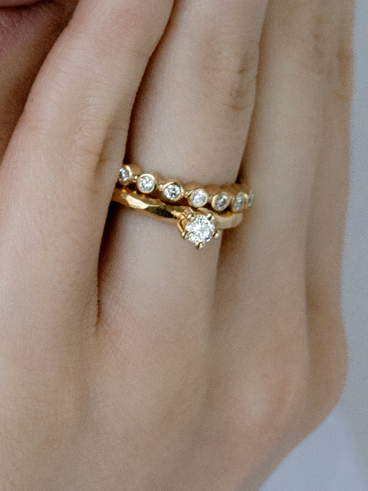 Ringo half eternity - ring in 18k yellow gold with 0,28ct diamond